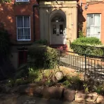 Queens Guesthouse Manchester