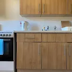 Conveniently Situated 1Bed Apt In Stretford