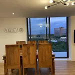 Amazing 3 Bed Penthouse With Large Balcony