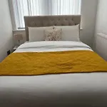 Charming 1 Bedroom Apartment In The Heart Of Manchester Close To Manchester City Centre And Etihad Stadium