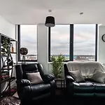 Stayzeni, Alexandra Rise Manchester Cosy 1Br Flat