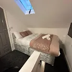 Dans Place