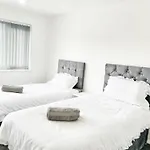 Rusholme Apartment - Sleeps 4