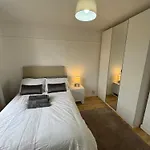 Elegant Estates Humble Abode Room 6
