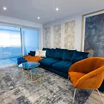 Luxury 3 Bed House Manchester Old Trafford