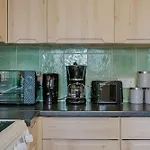 The Green Haus - A Serene Stay