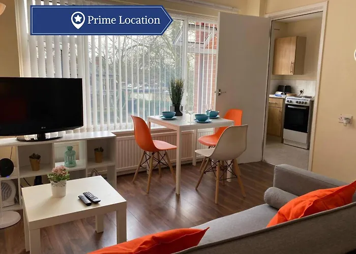 Conveniently Situated 1Bed Apt In Stretford