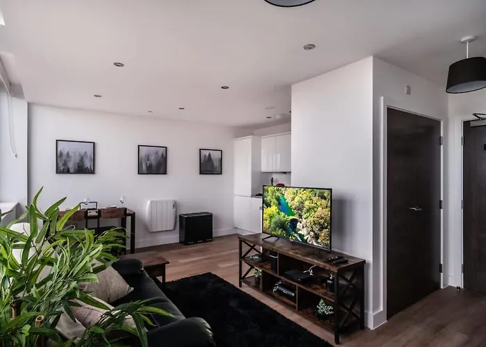 Stayzeni, Alexandra Rise Manchester Cosy 1Br Flat