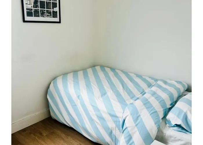 Single Room In Manchester