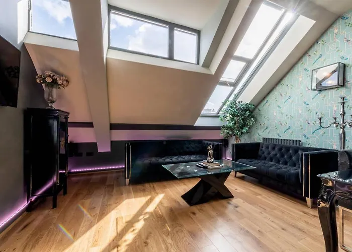 Beautiful Penthouse Apartment In Northern Quarter