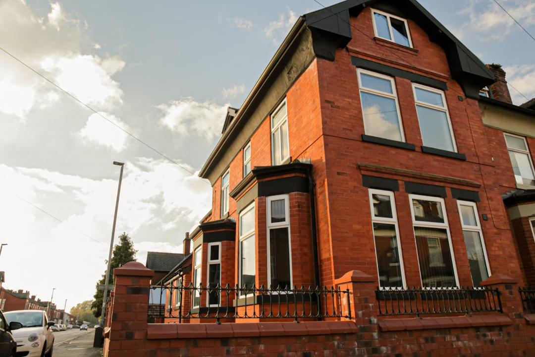 Townhouse No 6 Hotel