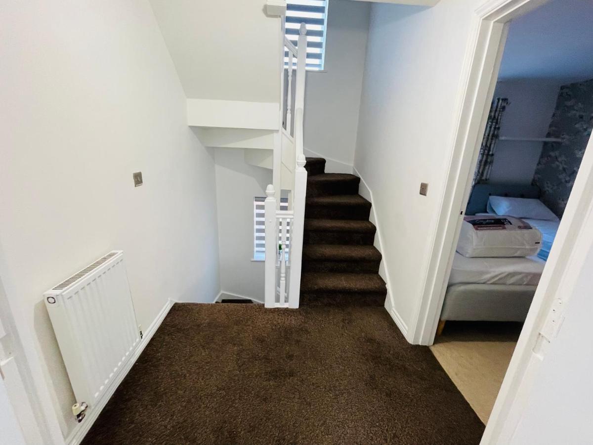 Watan - Spacious 3 Bedrooms Entire House With Beautiful Outdoor Garden Holiday home *