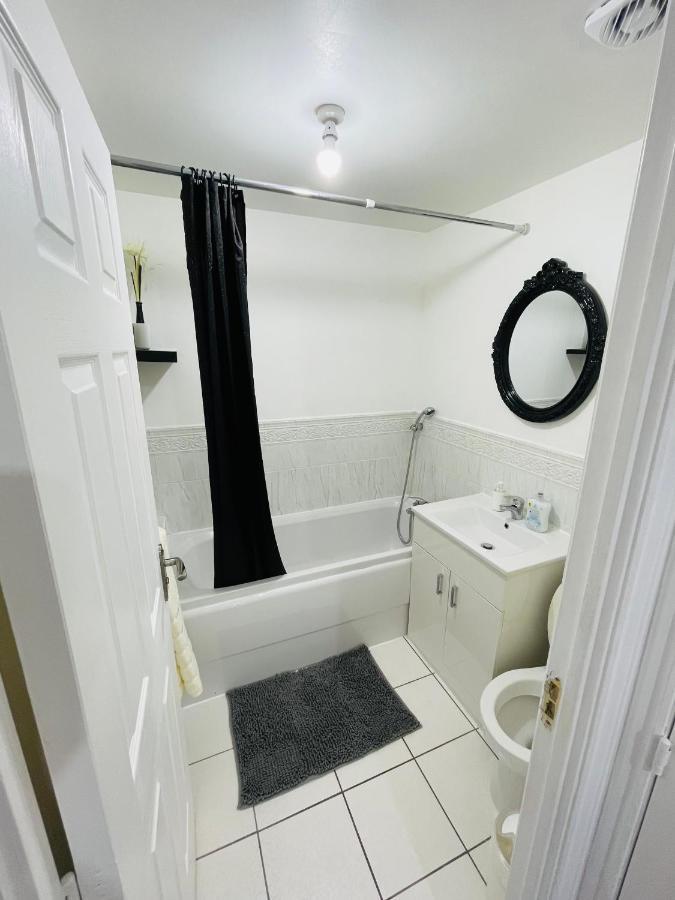 Holiday home Watan - Spacious 3 Bedrooms Entire House With Beautiful Outdoor Garden