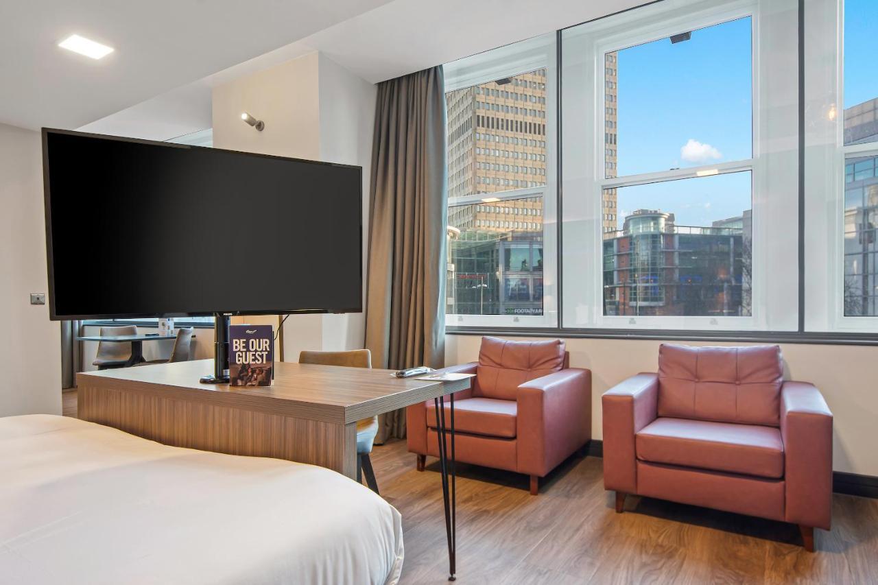 Roomzzz Victoria 4* Manchester