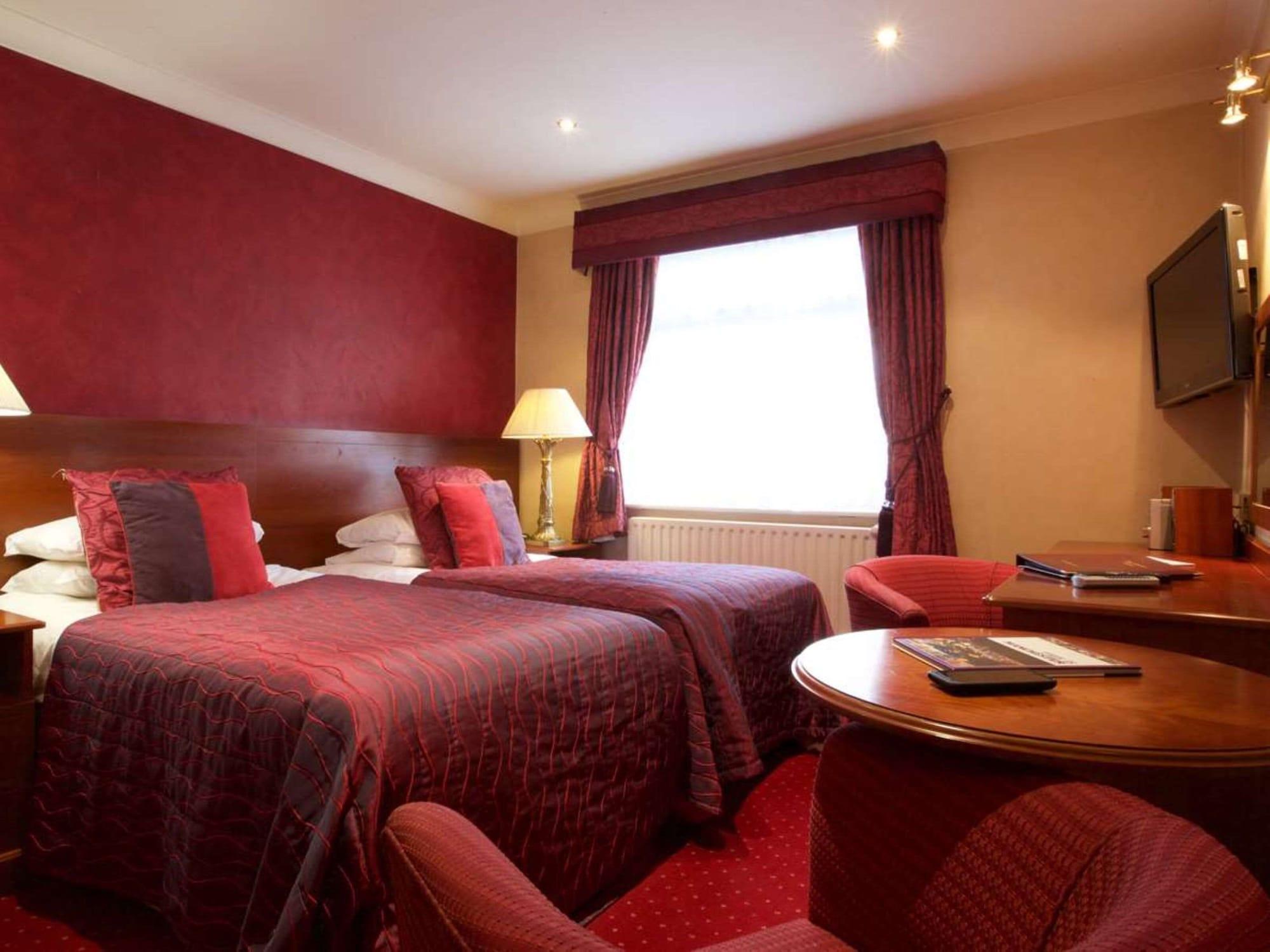 Hotel South 3*