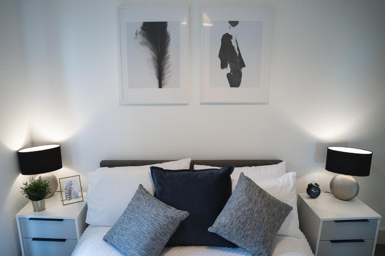 Modern 1-bed - Centre - Free Wi-fi - New - *