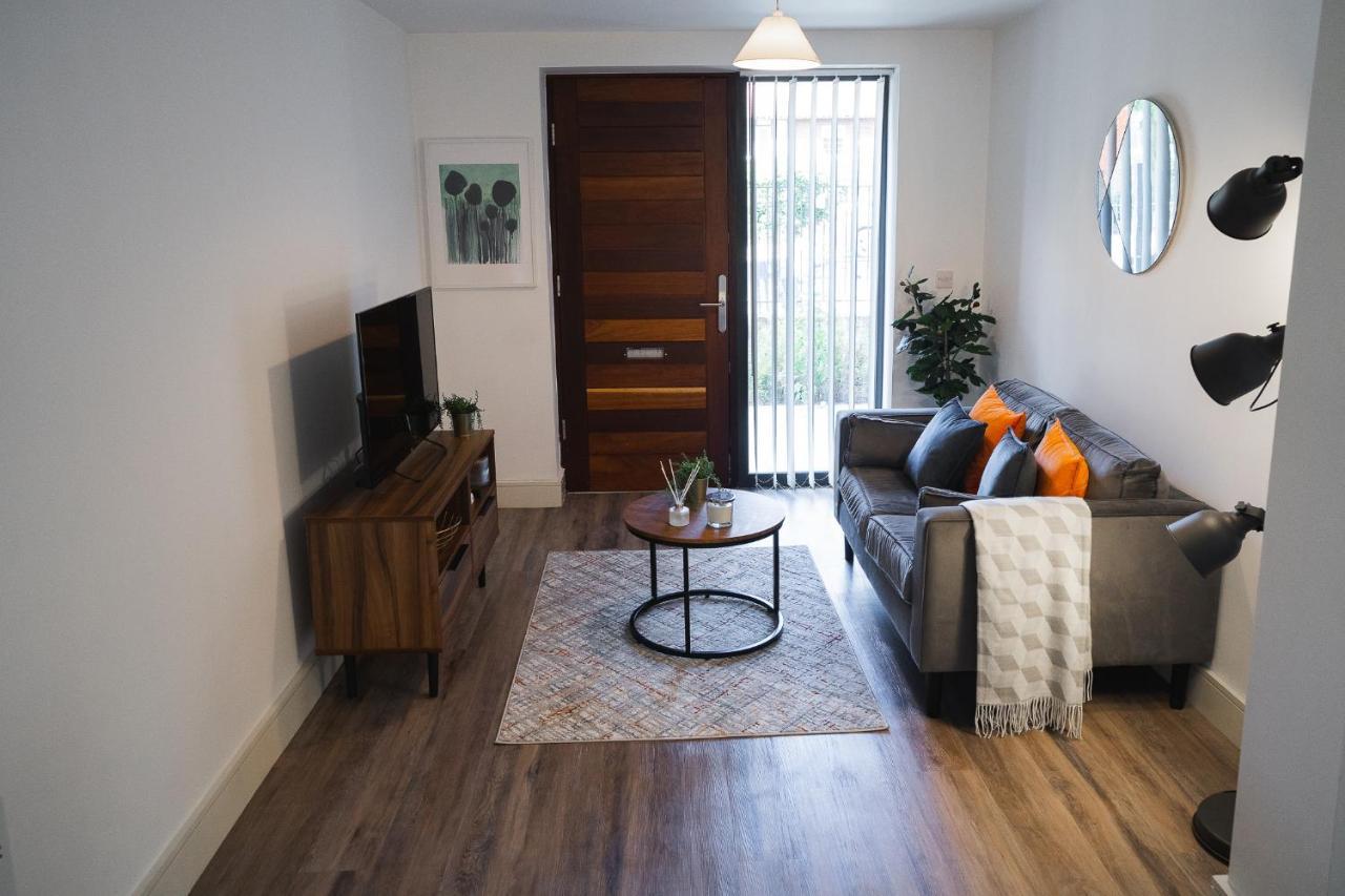 Modern 1-bed - Centre - Free Wi-fi - New - * Manchester