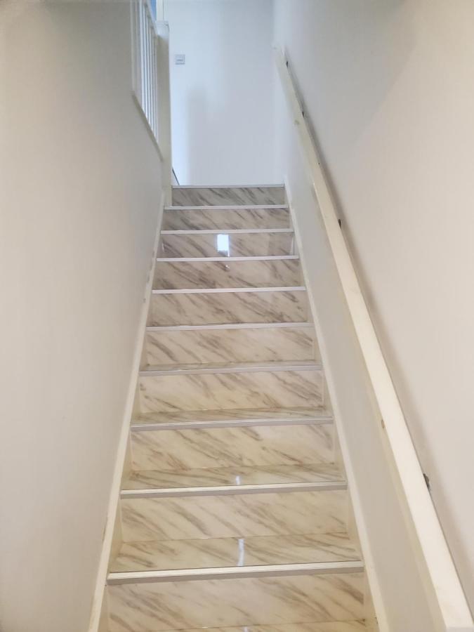 Beautiful & Elegant 2 Bed House *