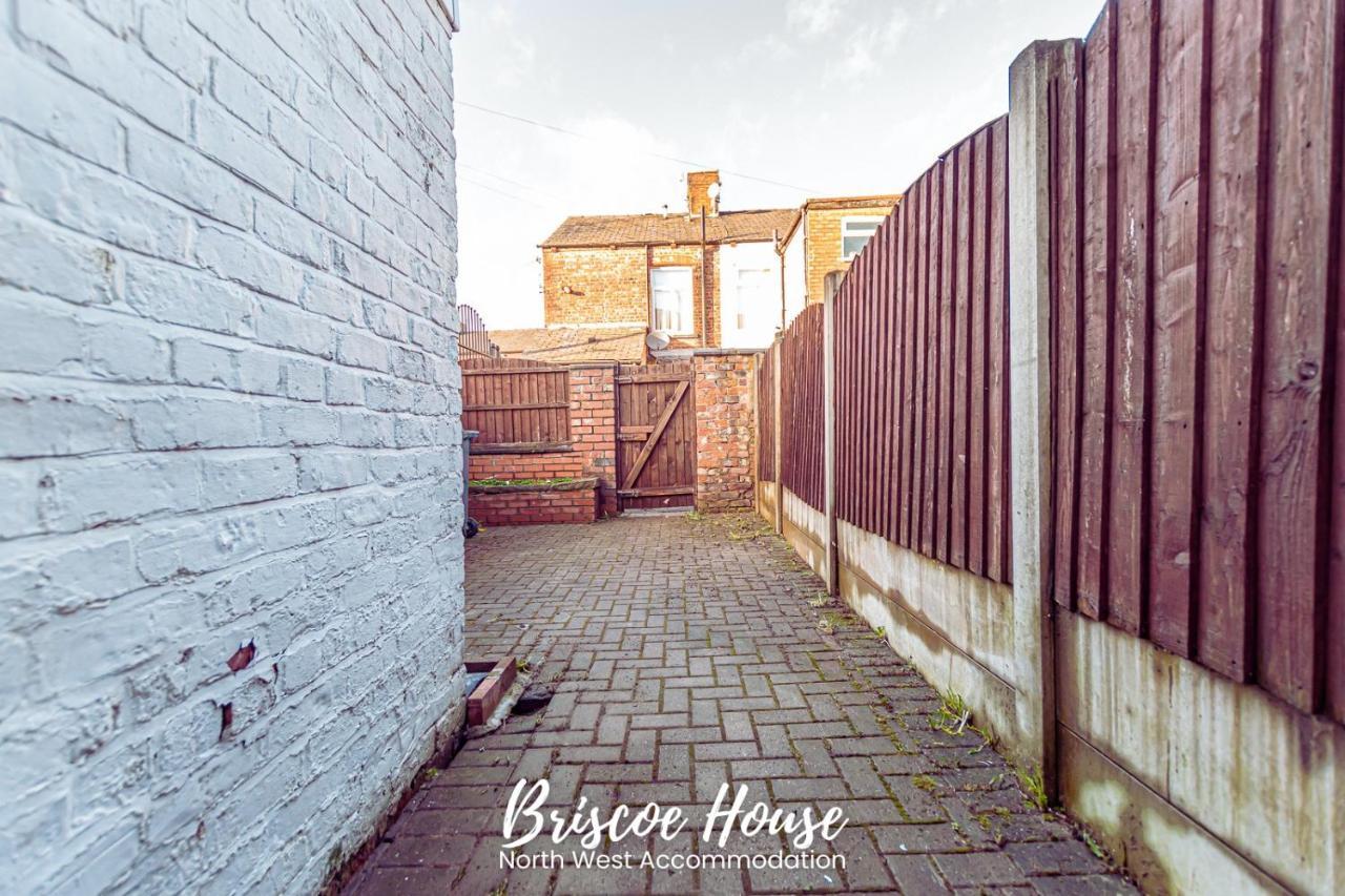 Briscoe Serviced Holiday home *