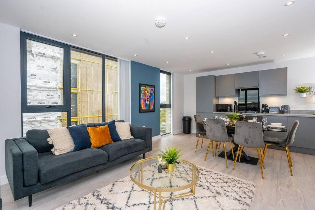 Stunning Brand New 3 Bed By Valore Services Appartement Manchester