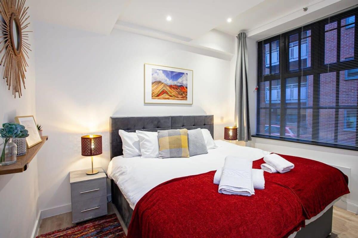Super 2 Bed Close To Victoria Station
