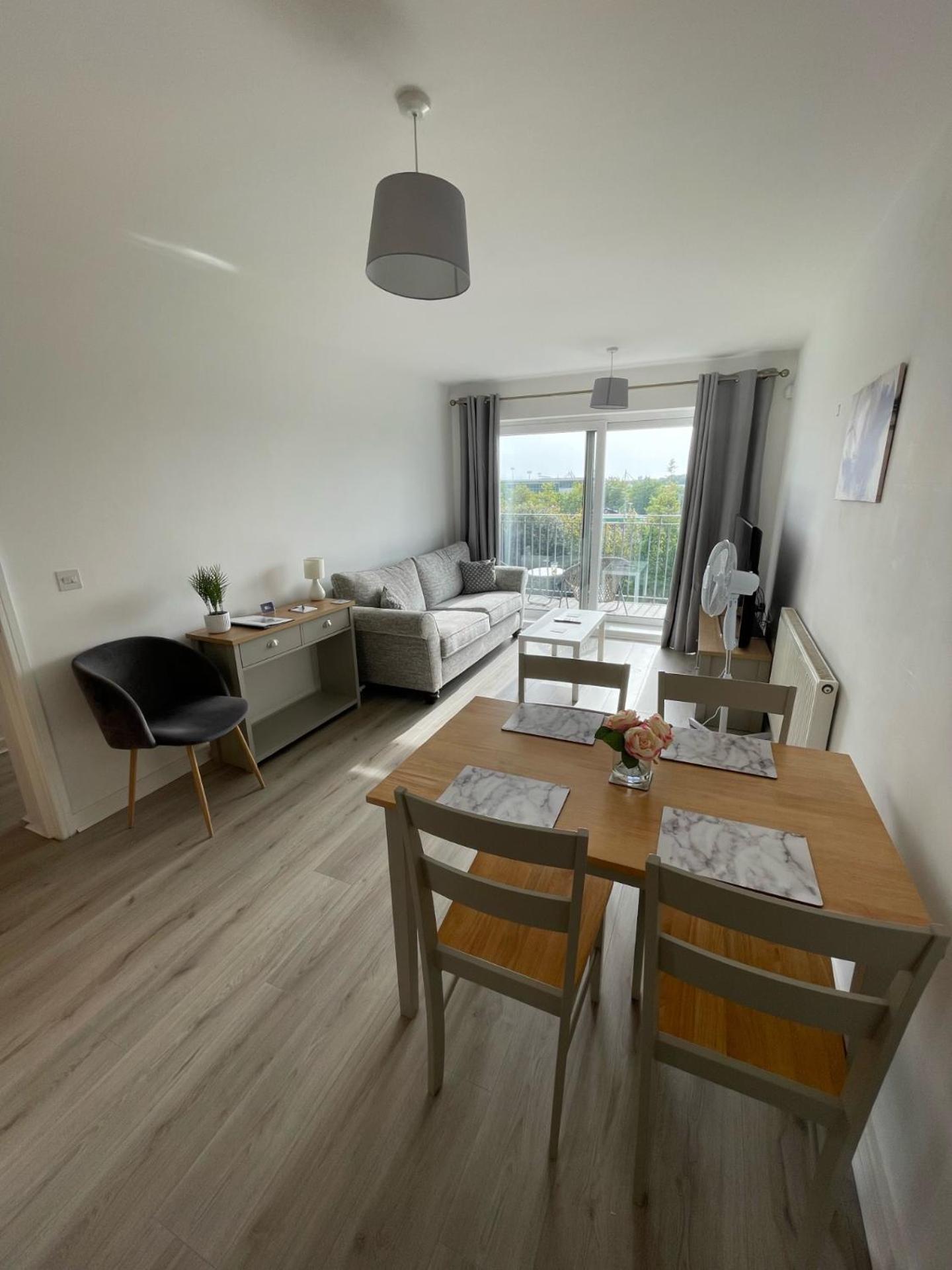 Balcony - Views Of Etihad Stadium - Near Coop Live Arena - Free Parking Manchester