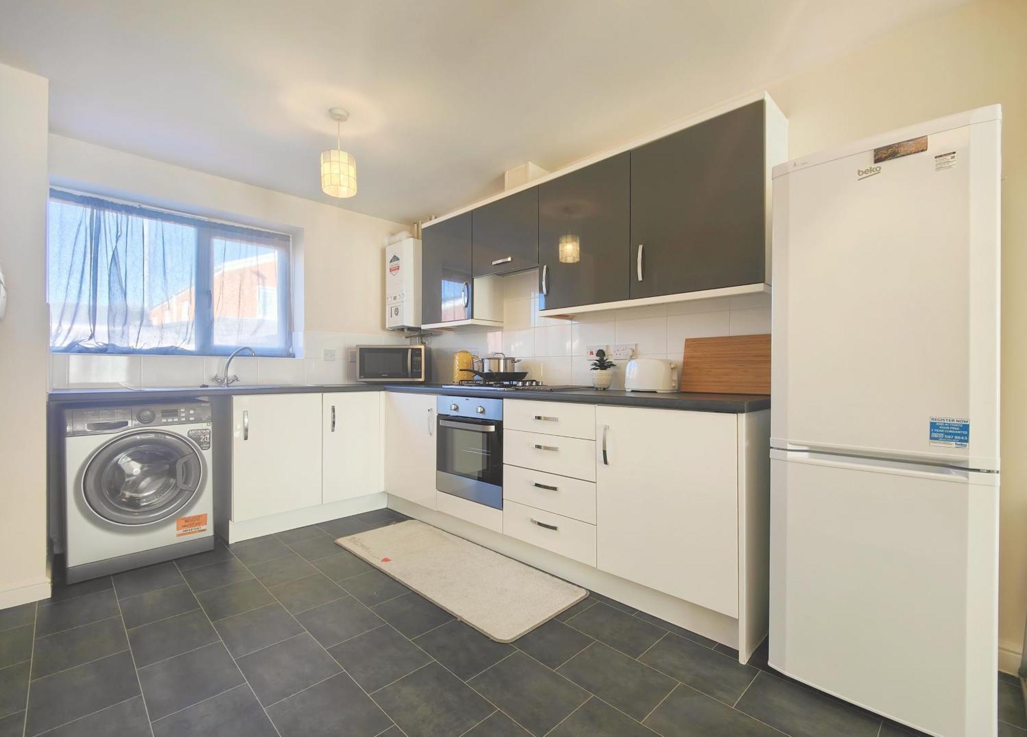 The Bushmoor - Spacious Holiday Townhouse 10 Minutes To City Centre Free Parking Holiday home