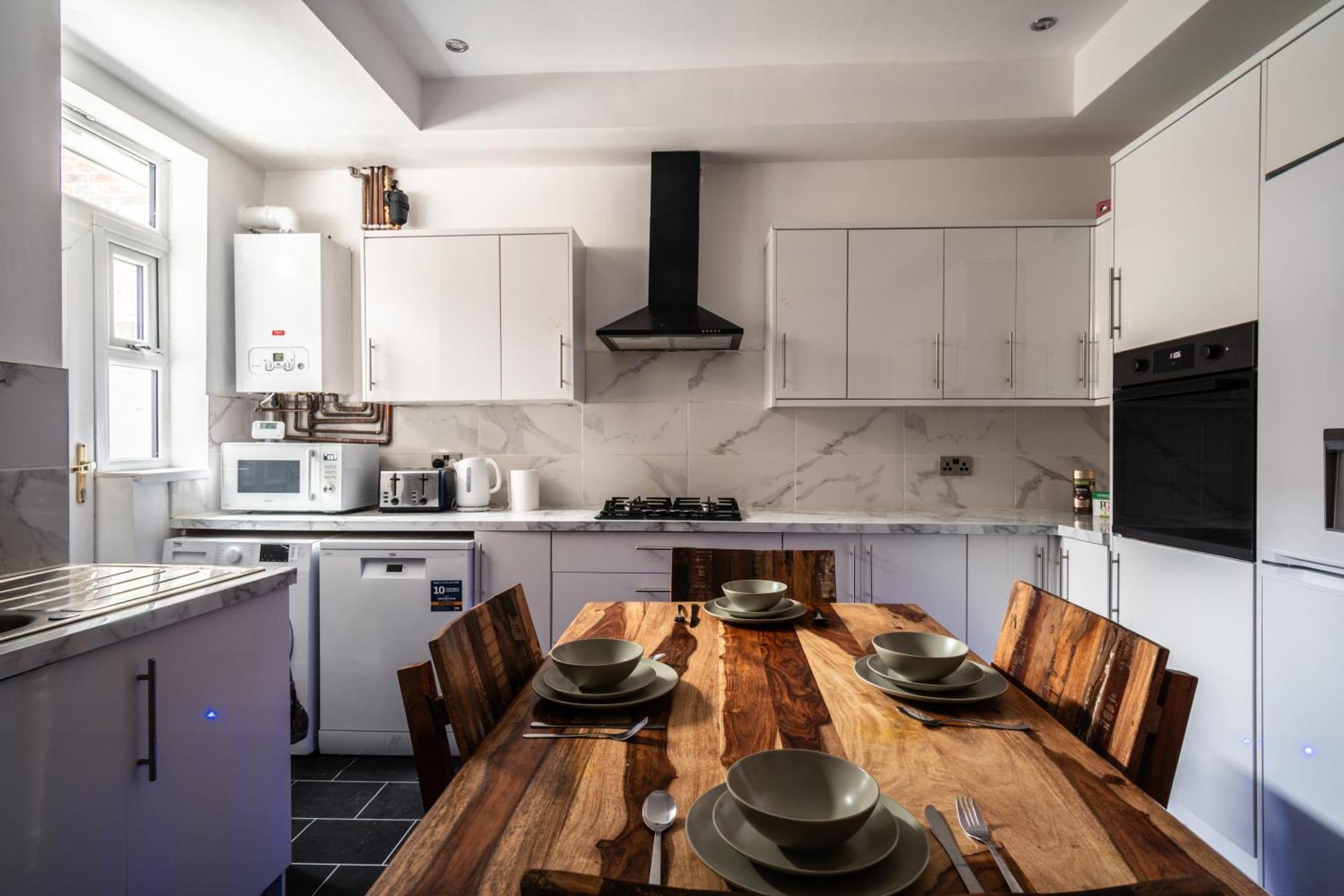 Homestay Harmony House: Shared Spaces 3