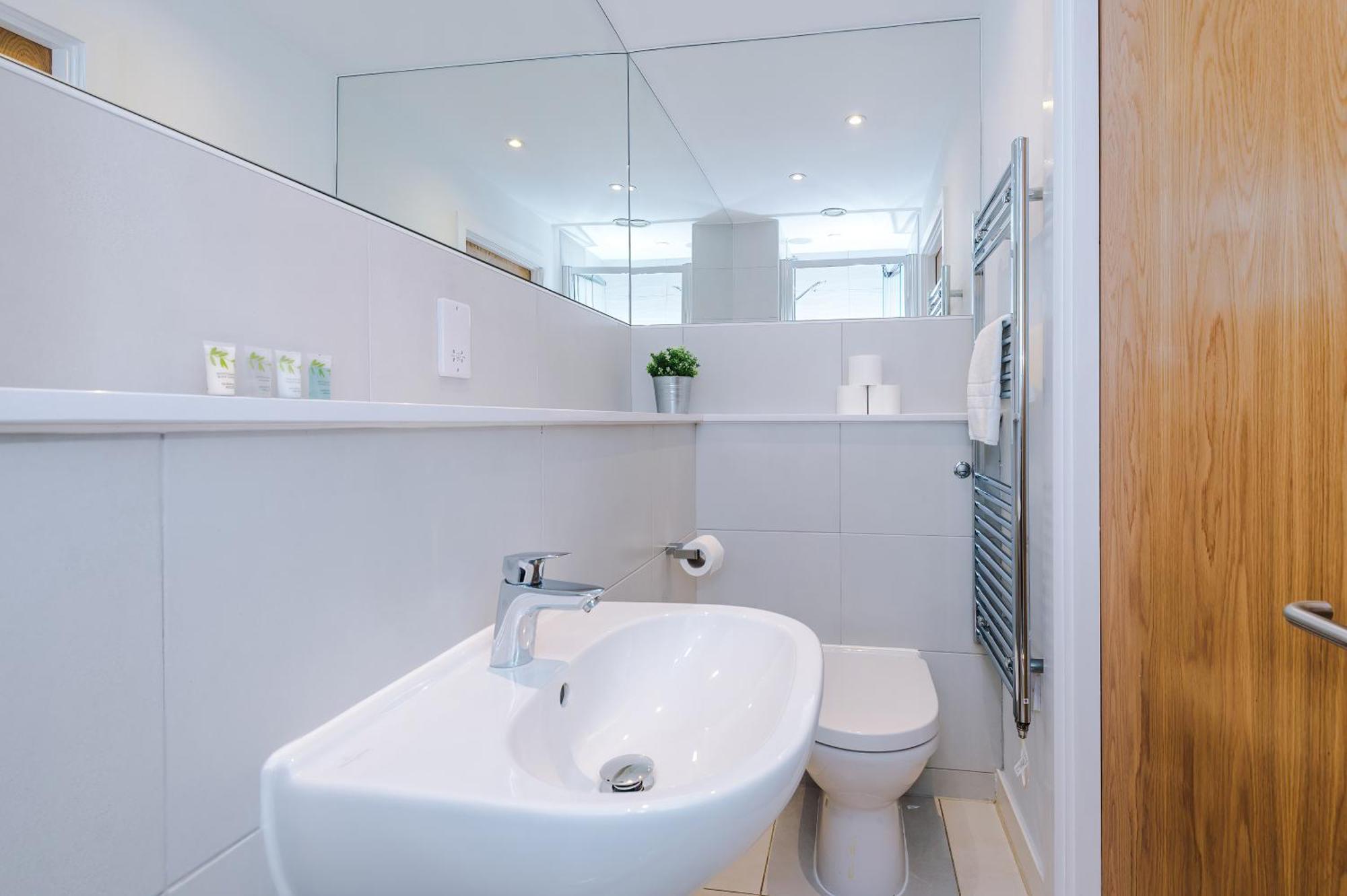 Hilltop Serviced Apartments- Northern Quarter * Manchester