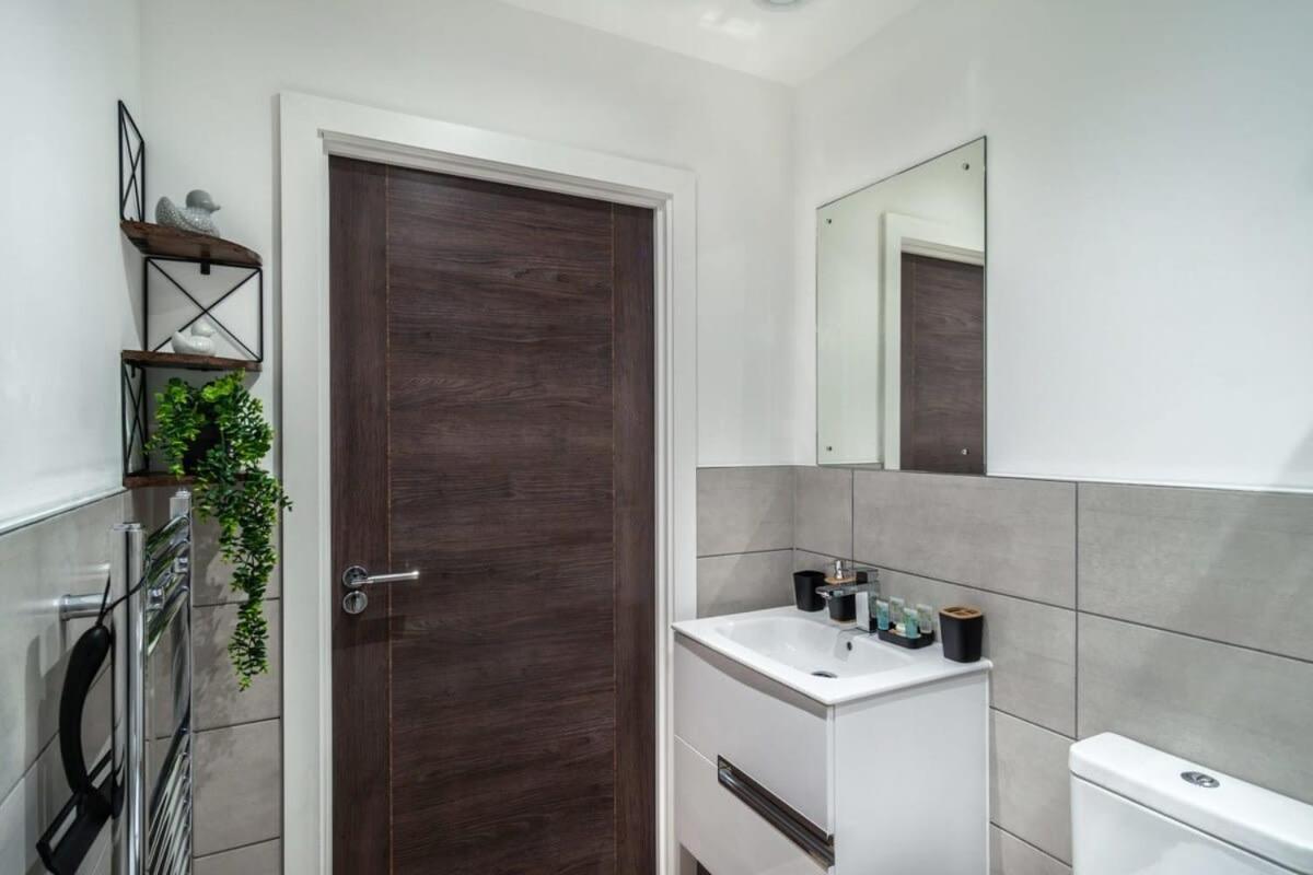 Apartment Stayzeni, Alexandra Rise Cosy 1br Flat Manchester