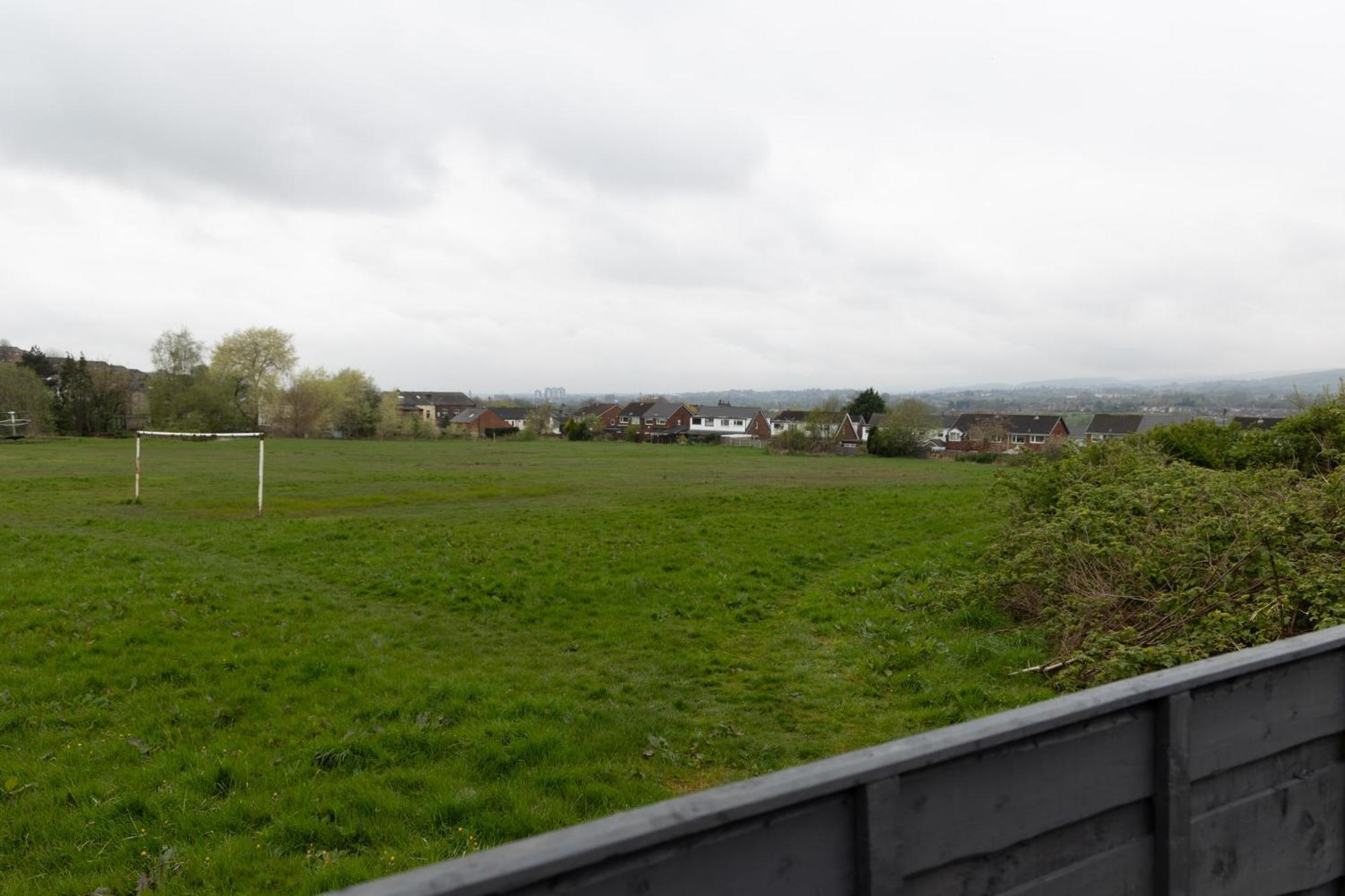 Holiday home Carpe Diem - Stunning 4 Bed With Games Table Manchester