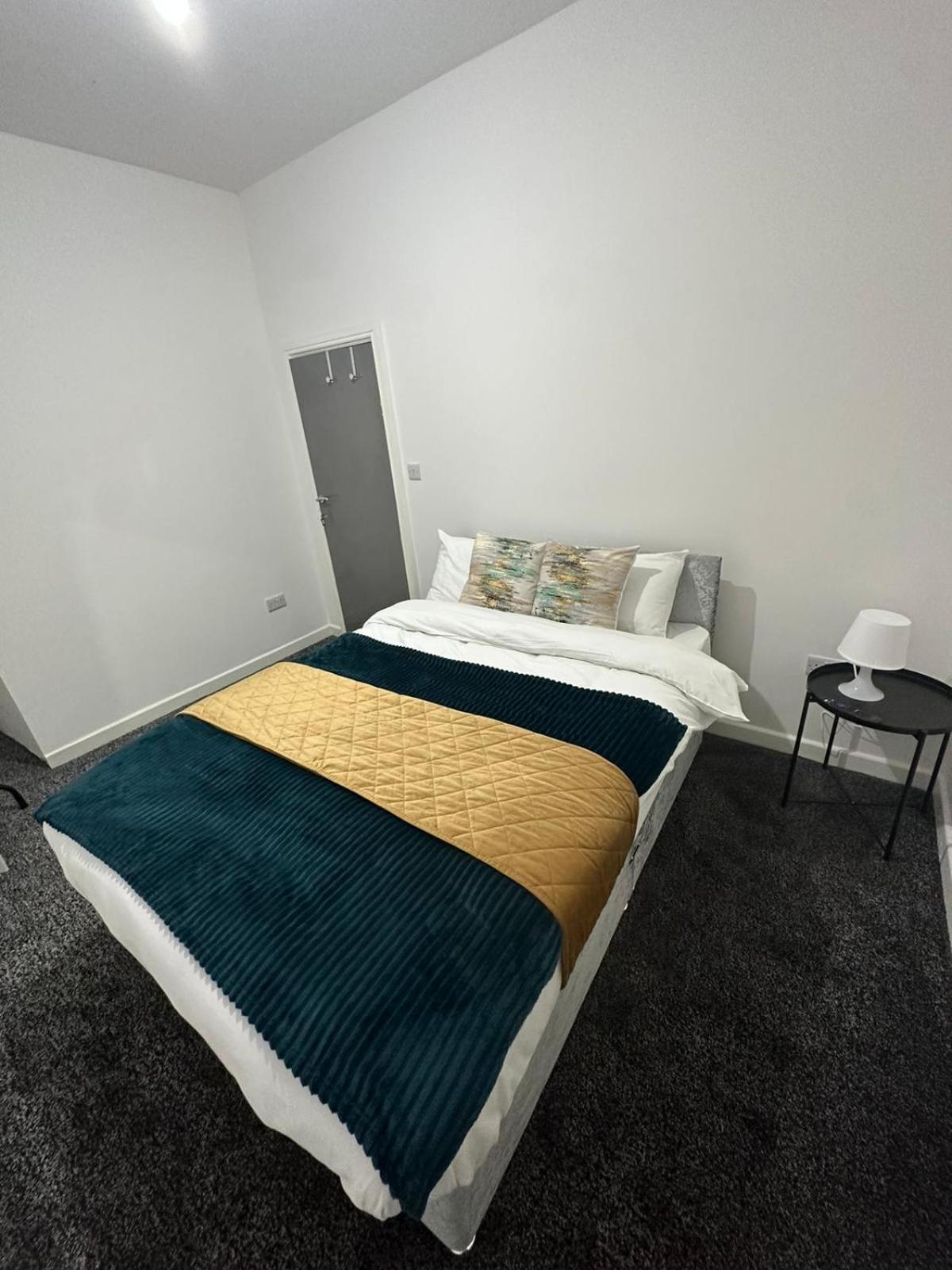 Dans Place * Manchester