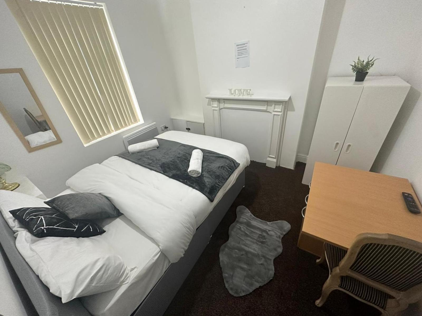 Dans Place * Manchester