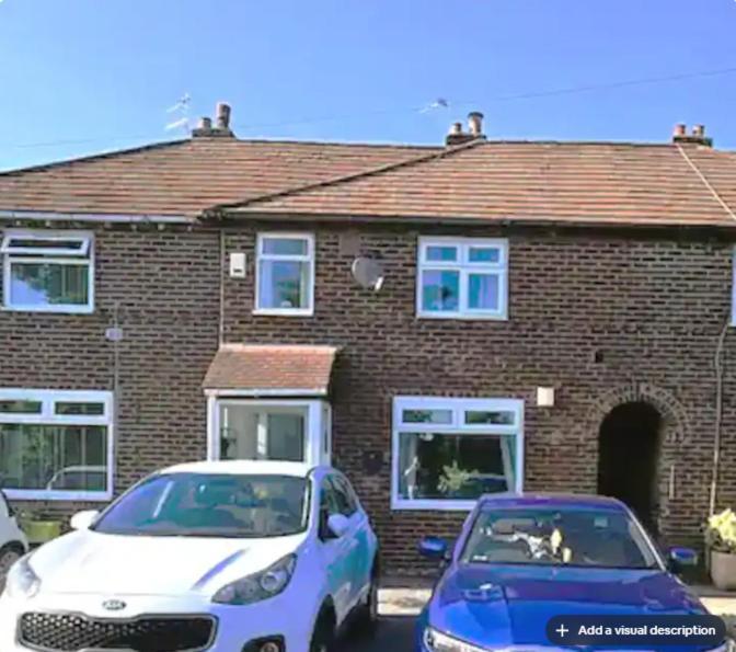 House With 3 Bedroom And 2 Parking Bays - Airport 6 Min Walk Manchester