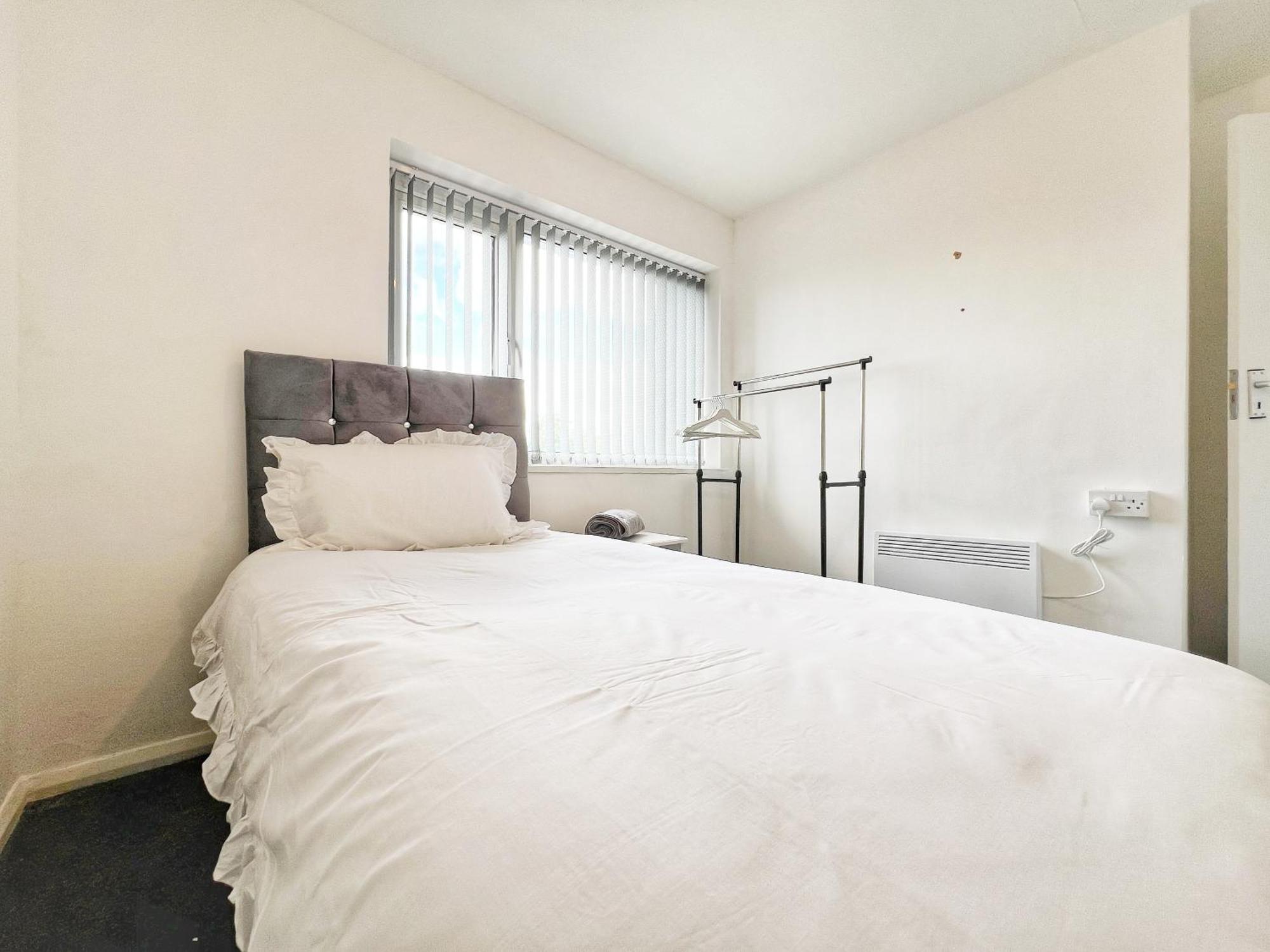 Rusholme - Sleeps 4 Apartment *