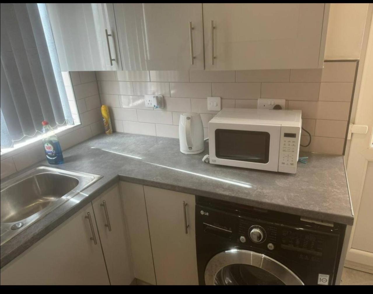 Single In * Manchester