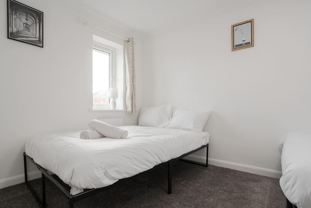 Cozy 3br - Games - Sleeps 9 Apartment *
