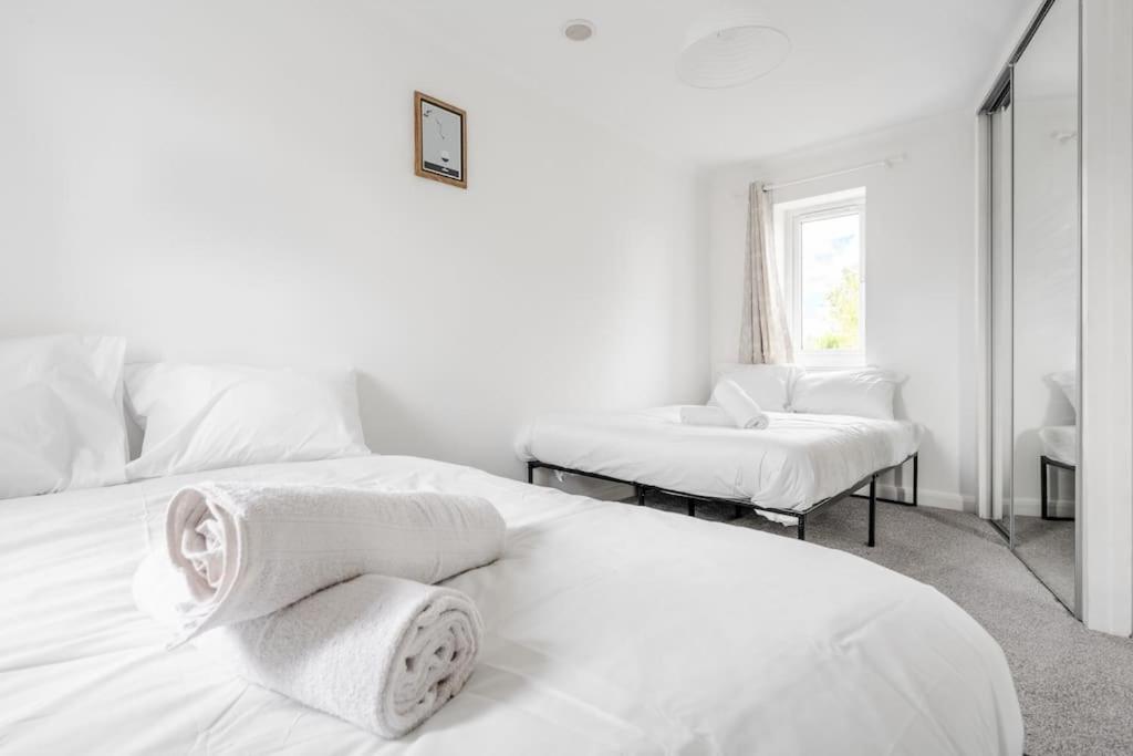 Cozy 3br - Games - Sleeps 9 Apartment *