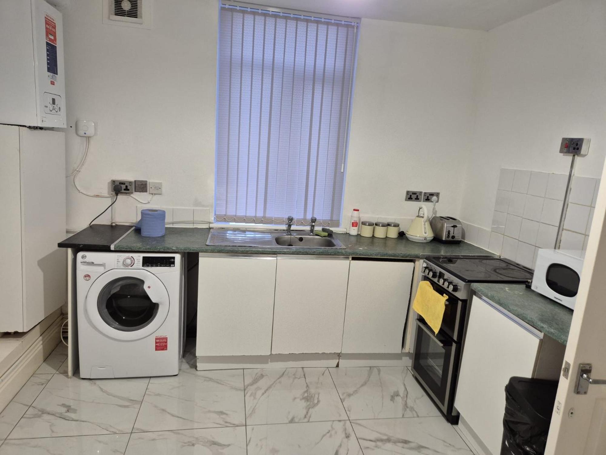 Affordably Elegant Close To Coop Live, Etihad Stadium And Centre