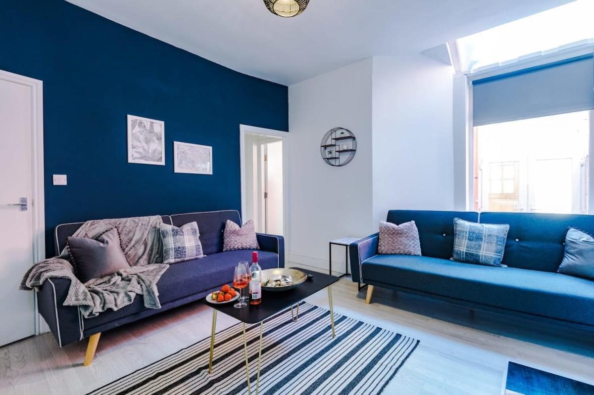 Vakantiehuis Large 4 Bedroom With Free Parking Near Mediacityuk *