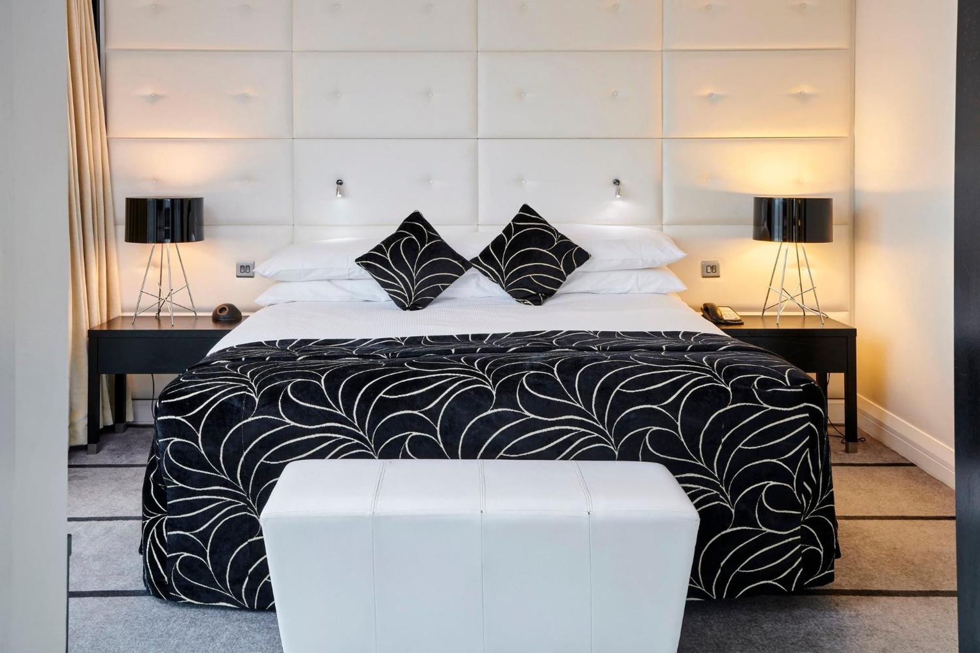Hotel Crowne Plaza Centre By Ihg