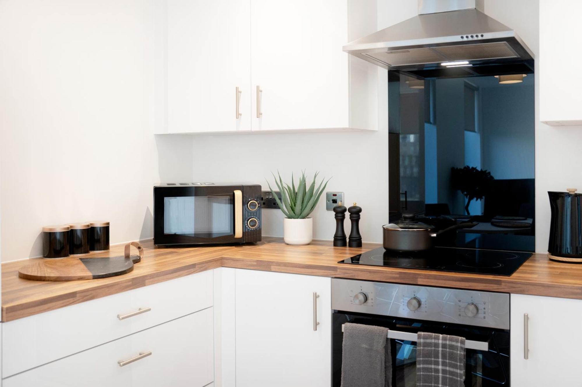New! 2br In Media *