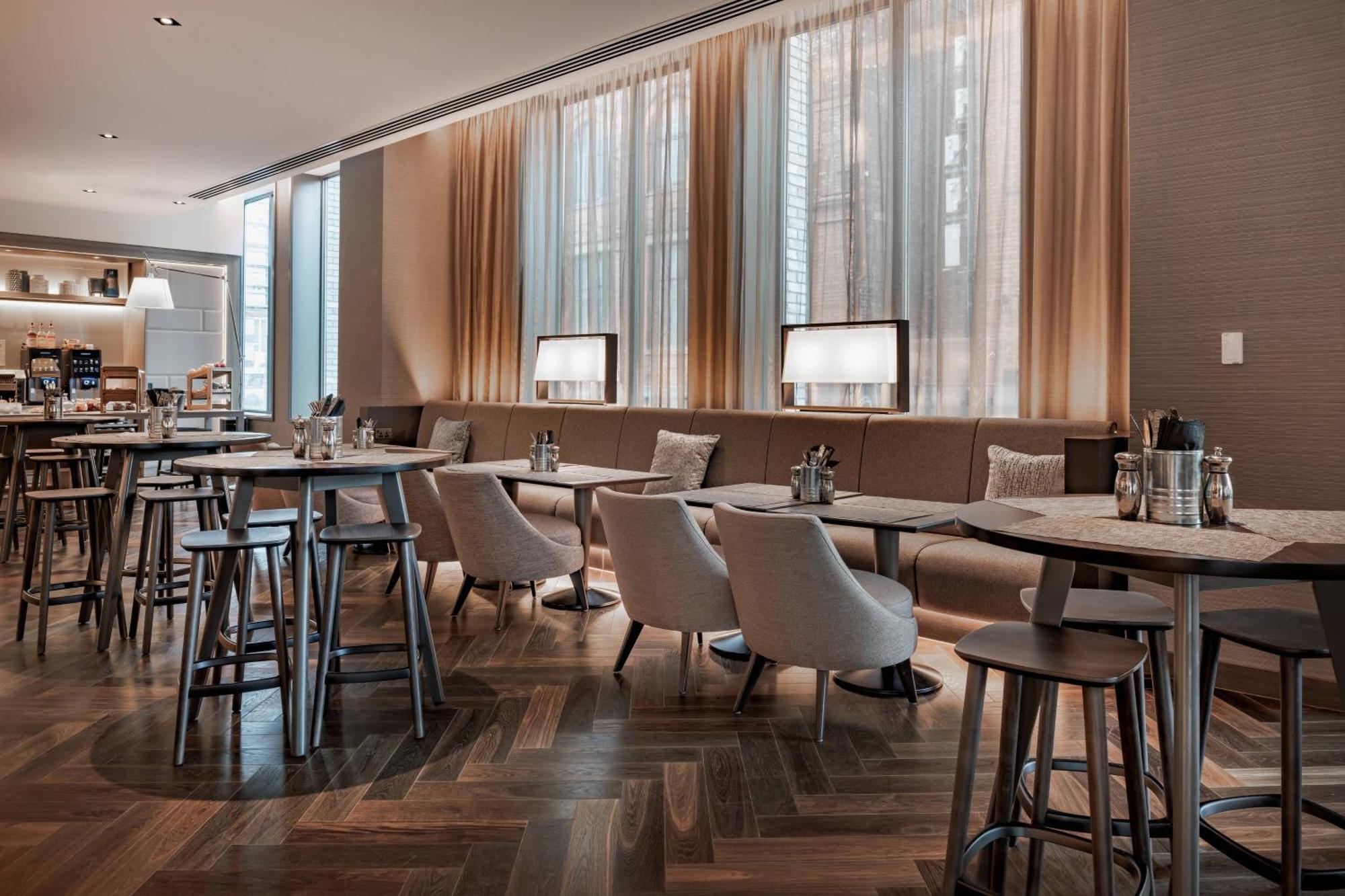 Hotel Ac By Marriott Centre 4*