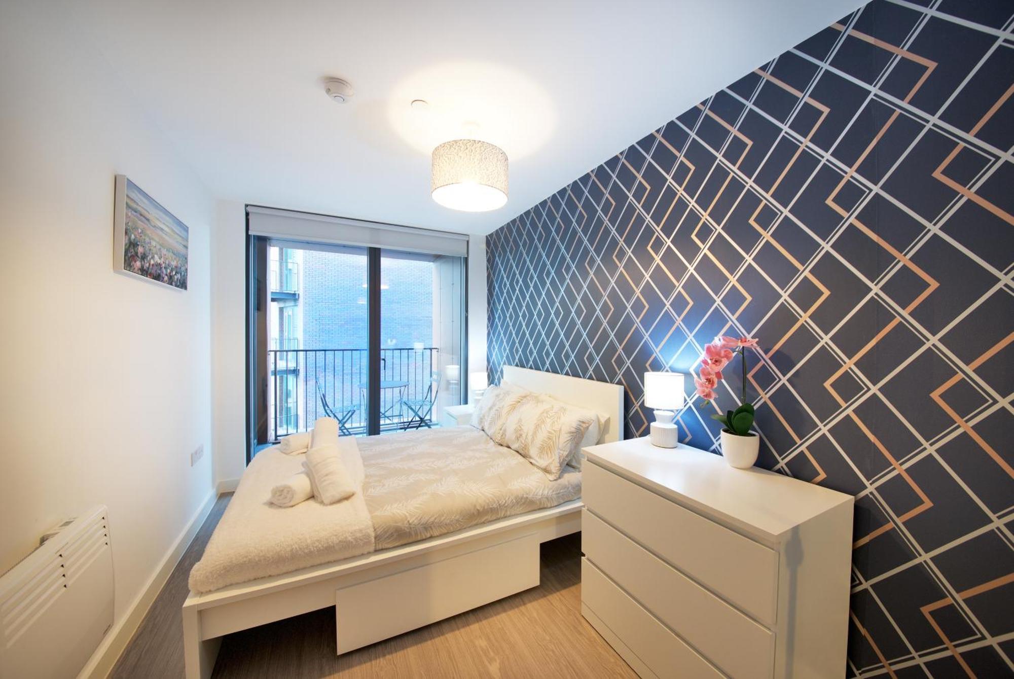 Apartment Cozy 1-bed Escape Close To Arndale, Spinningfields, Old Trafford, Etihad & Mediacityuk, Sleeps 4, Netflix, Gym, Nespresso, Balcony, Perfect For Work, Leisure Long & Short Stays!