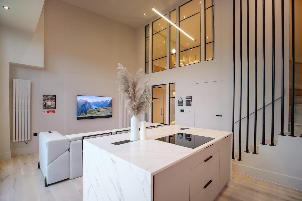 Ceramica By The Heim Residences *
