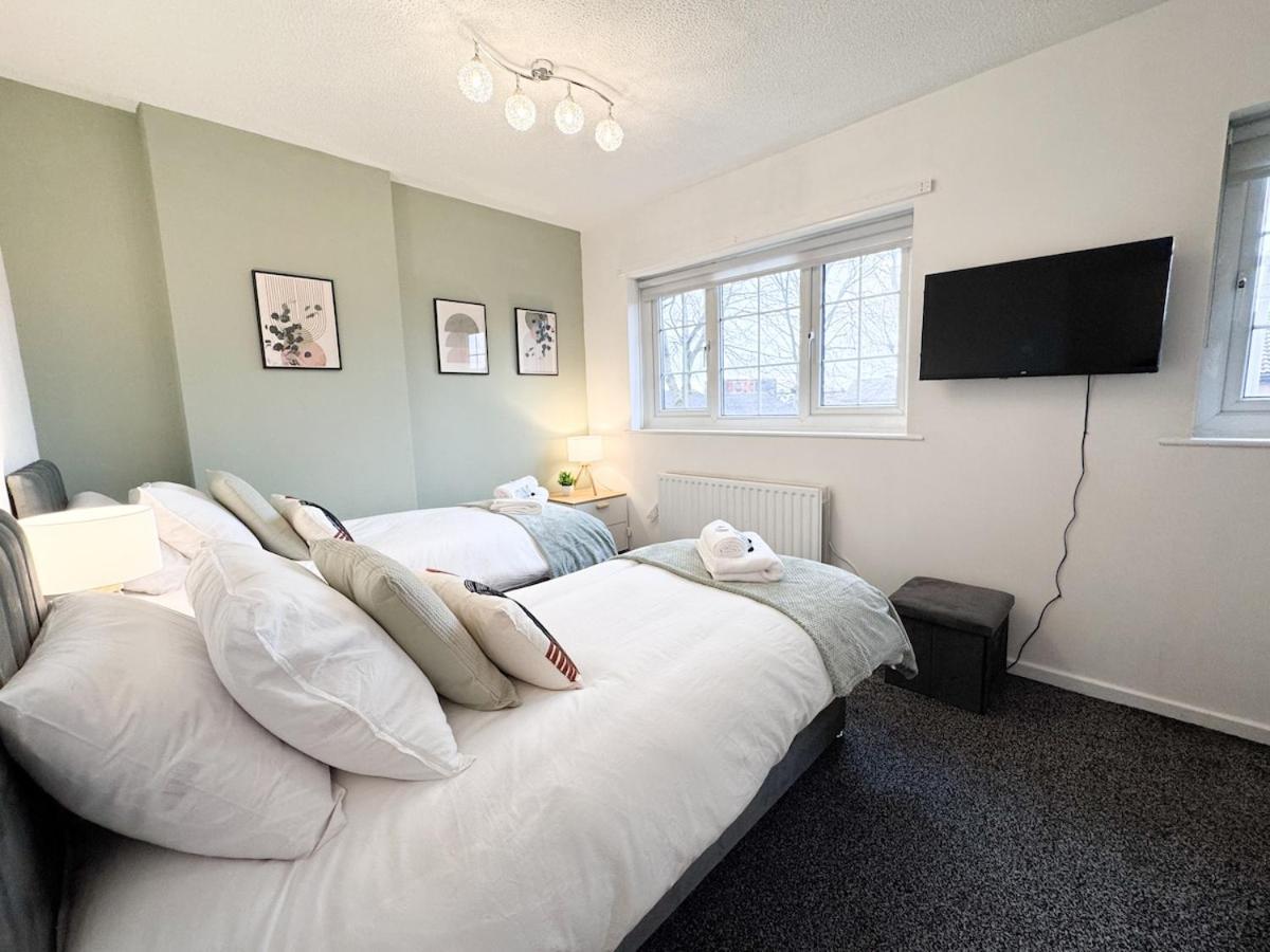 Cozy 2 Bed - Free Parking, Great Location By Vista Short Lets