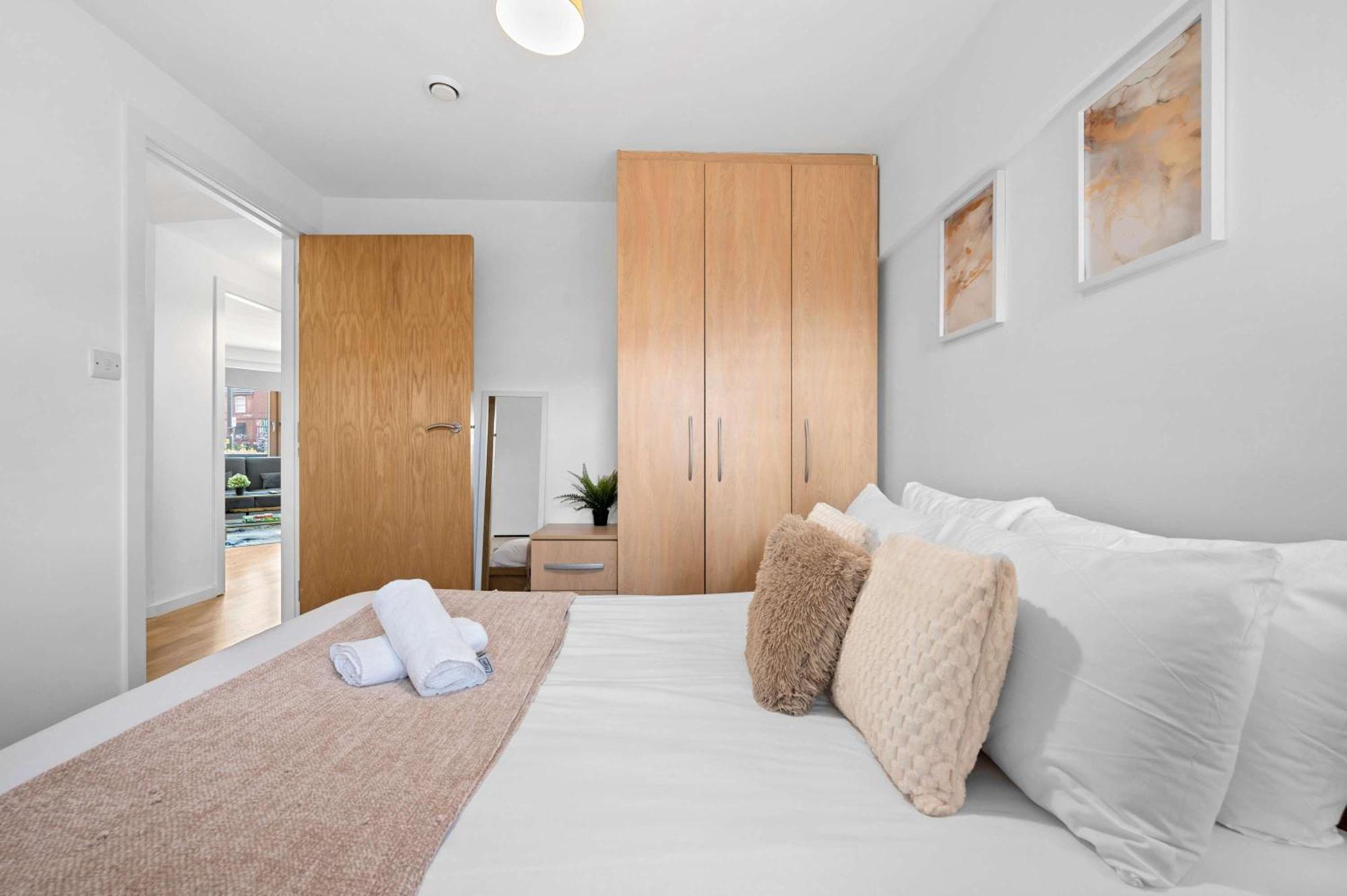 Sleeps 6 Superhost Manchester