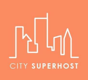 Sleeps 6 Superhost