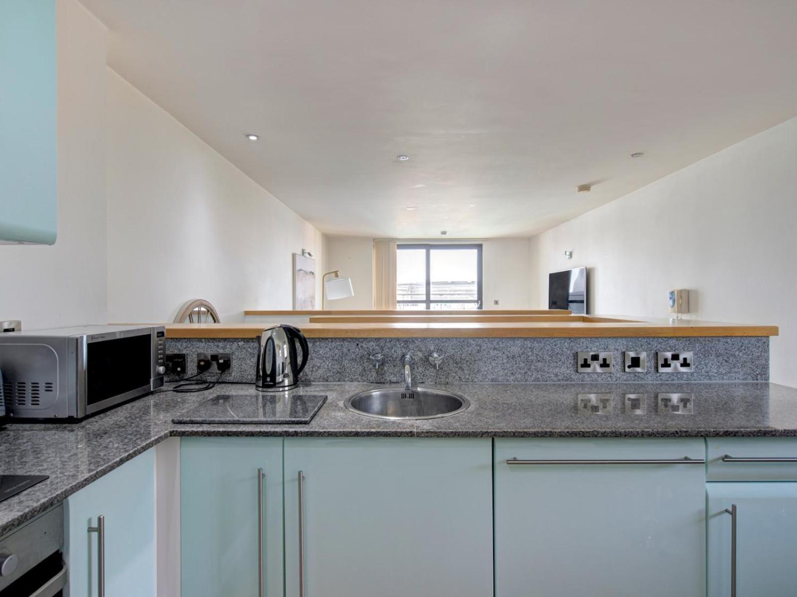Apartment Pass The Keys Modern 2 Bed Centre Parking Manchester