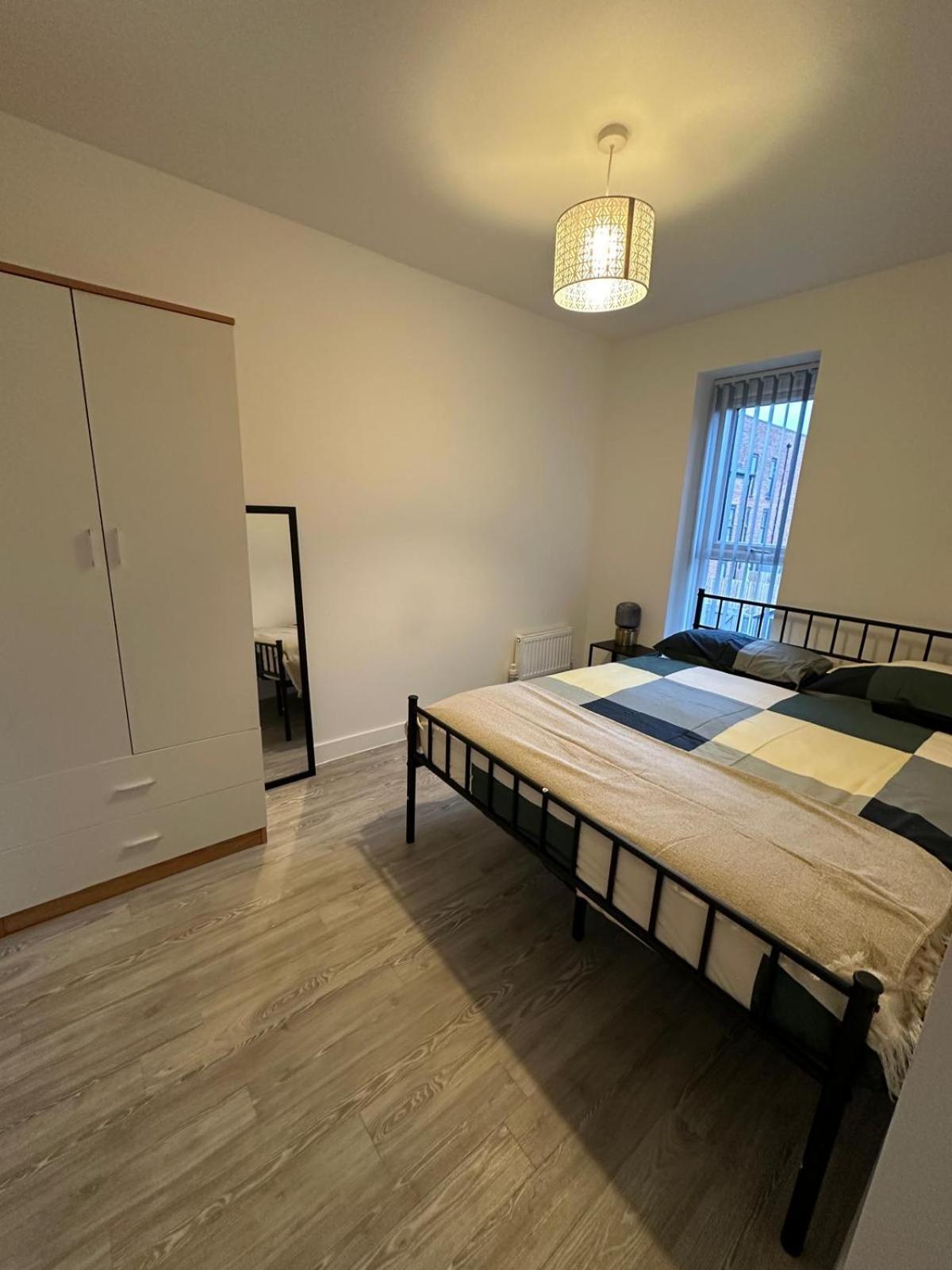 Cozy Double In With Free Parking Homestay Manchester
